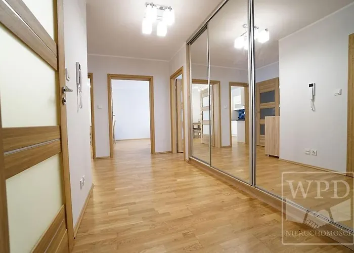 Big - Old Town - 3 - Private Parking Wroclaw